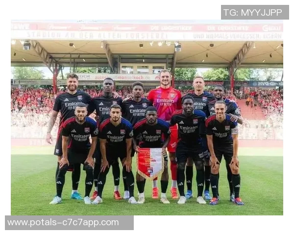 圣旺红星与巴黎足球的激烈对决揭示了法甲赛季的精彩与悬念