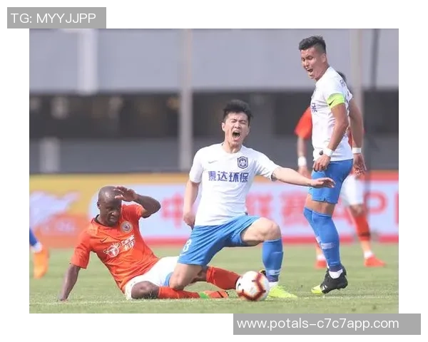 天津泰达与长春队全场激战回顾精彩瞬间与战术分析